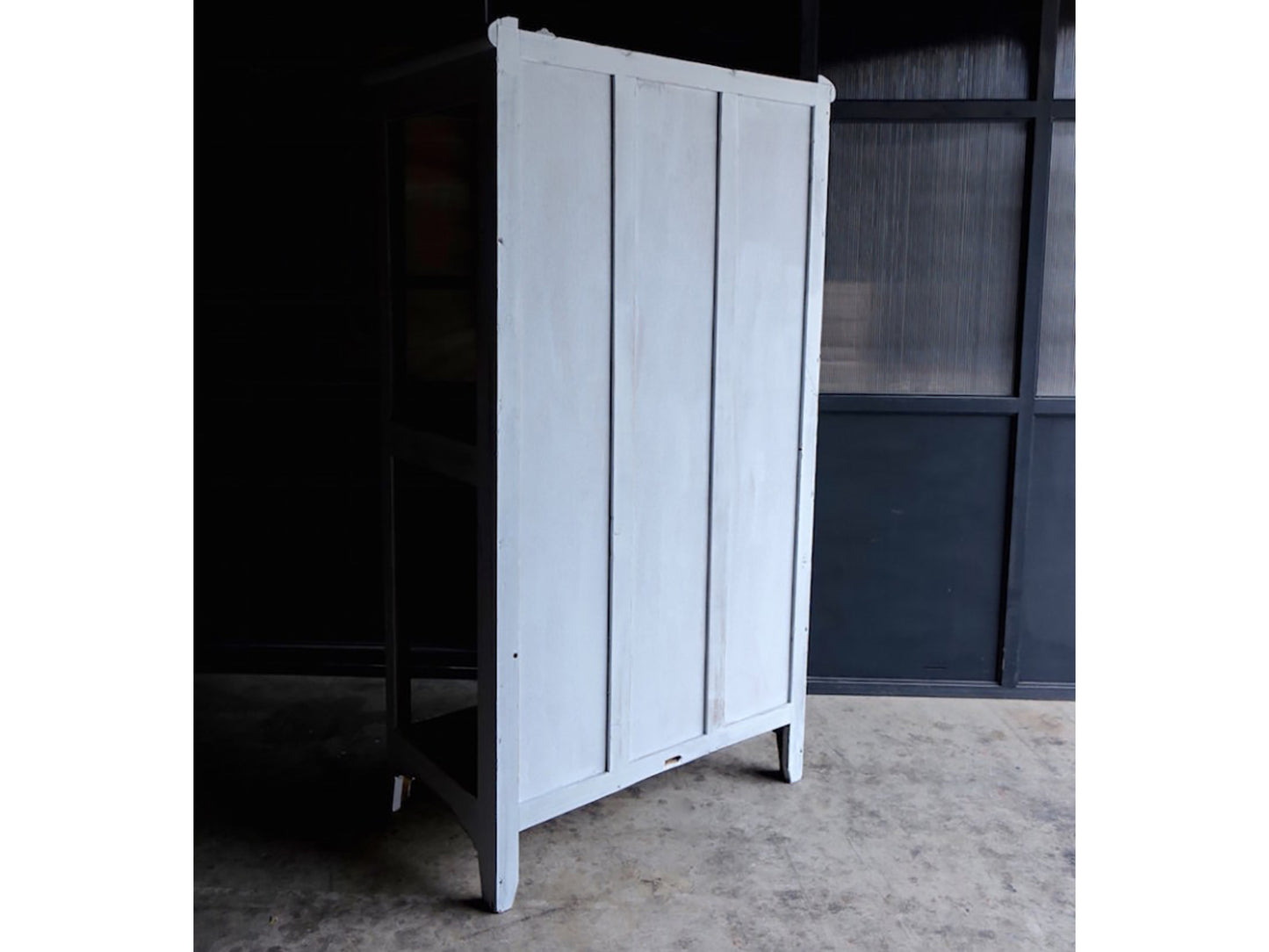 White glass cabinet