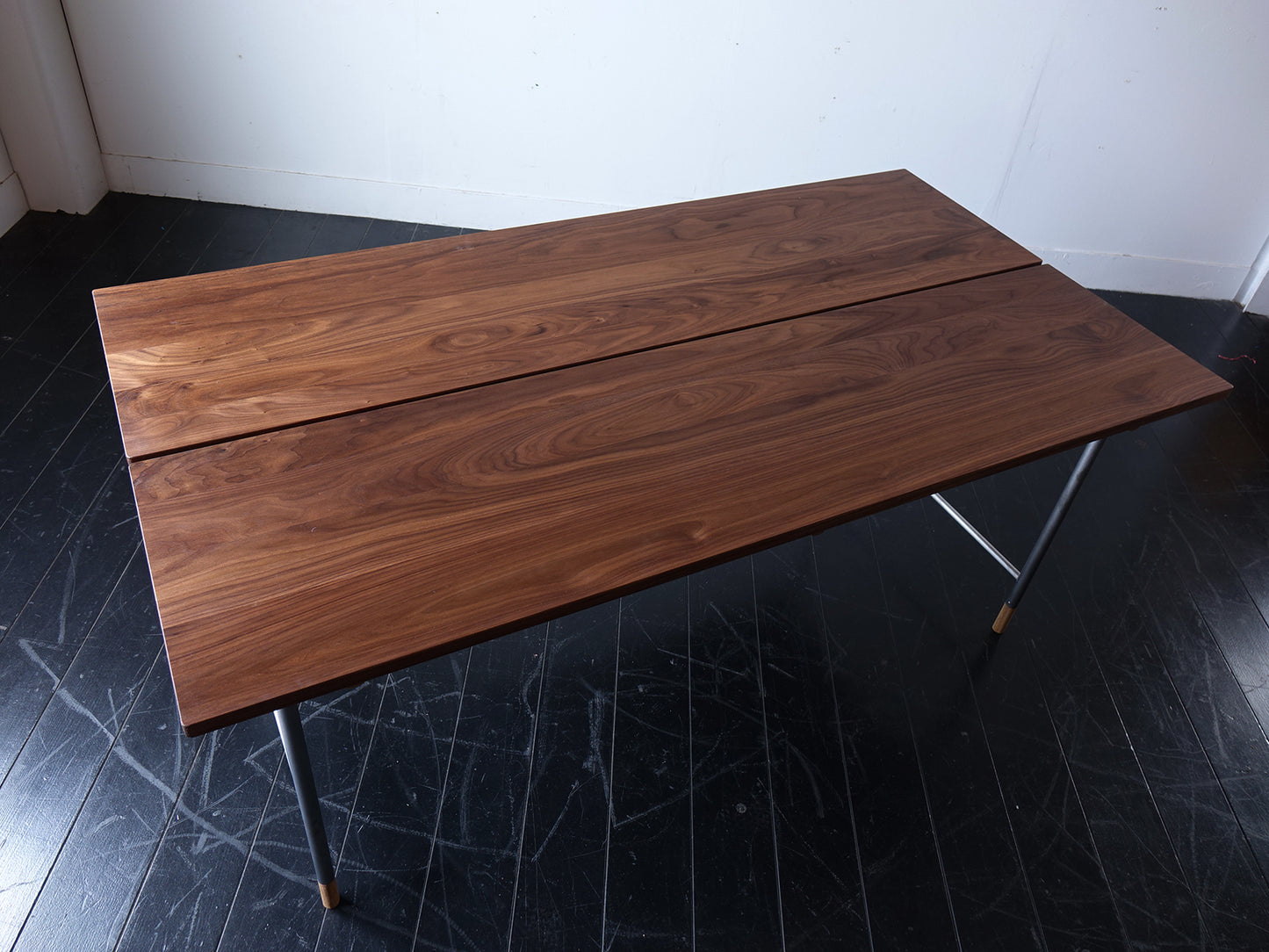 Model.40F Dining Table -NEW-