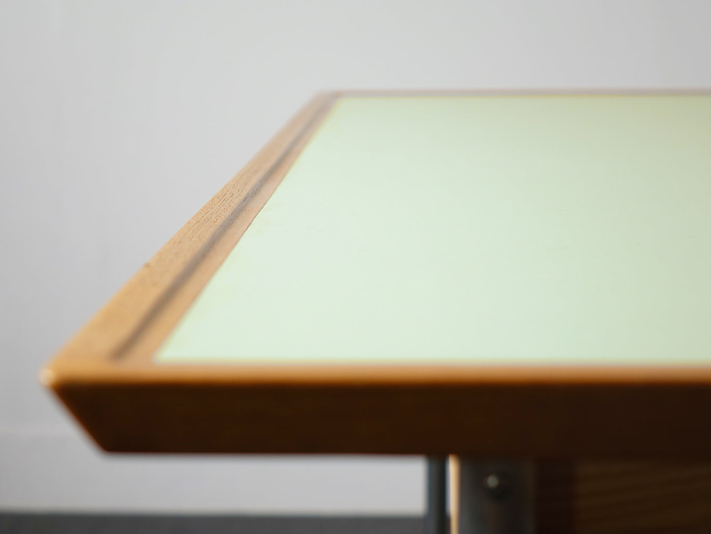 Model.25 Dining Table