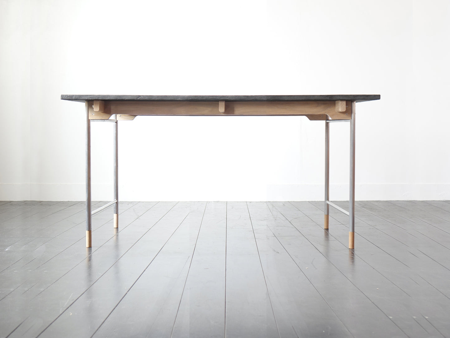 Model.41 Dining Table