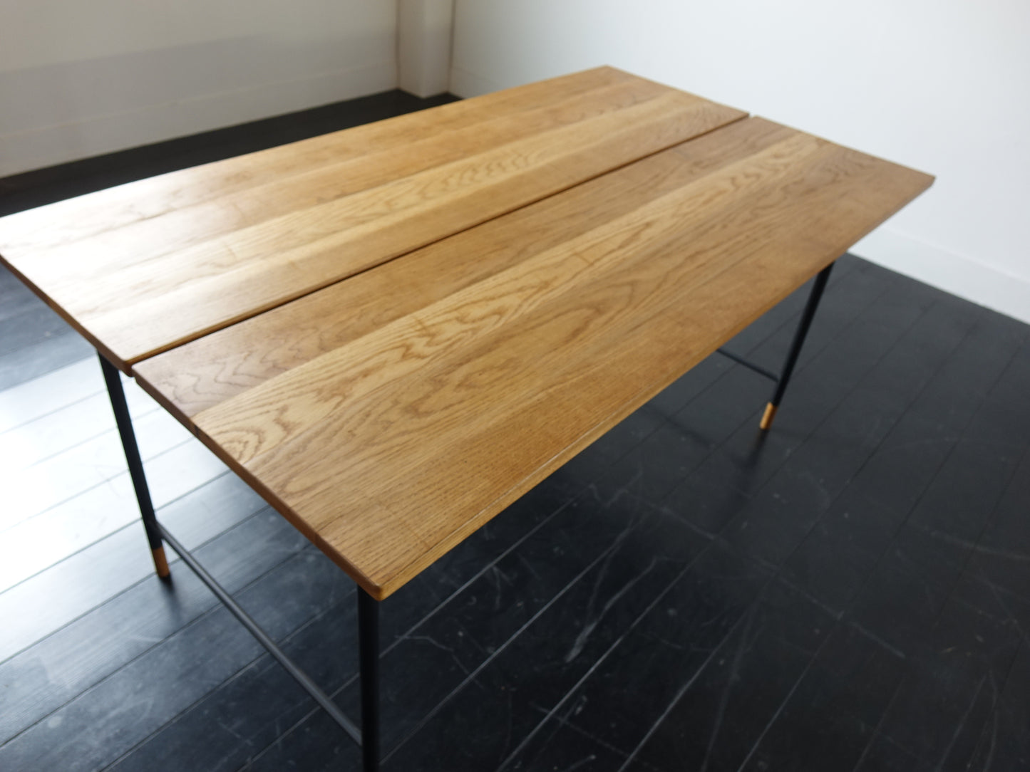 Model.40 Dining Table