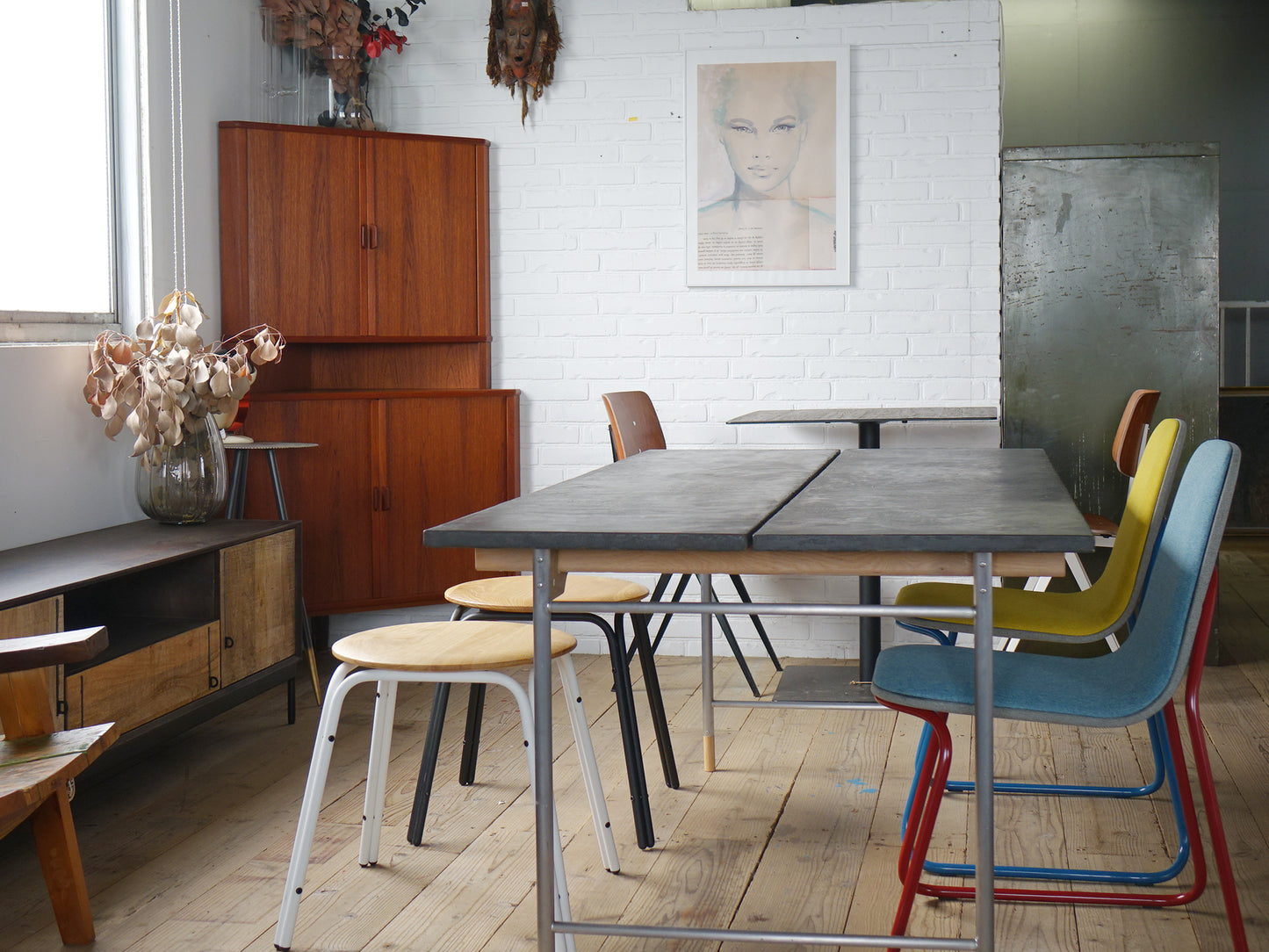 Model.41 Dining Table