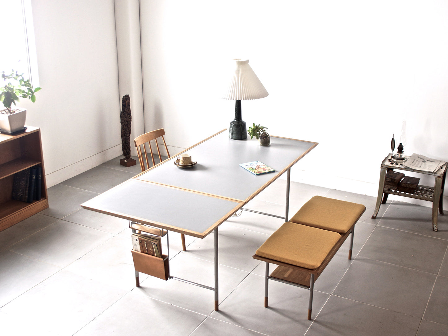 Model.25 Dining Table