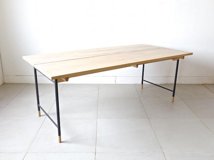 Model.40 Dining Table