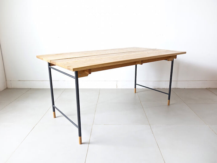 Model.40 Dining Table