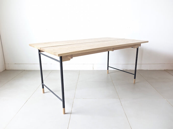 Model.40 Dining Table