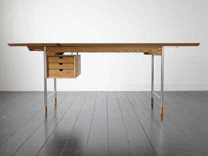 Model.26 Desk