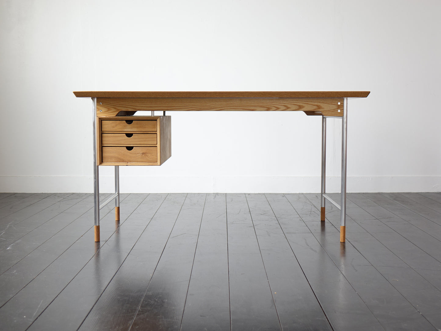 Model.26 Desk